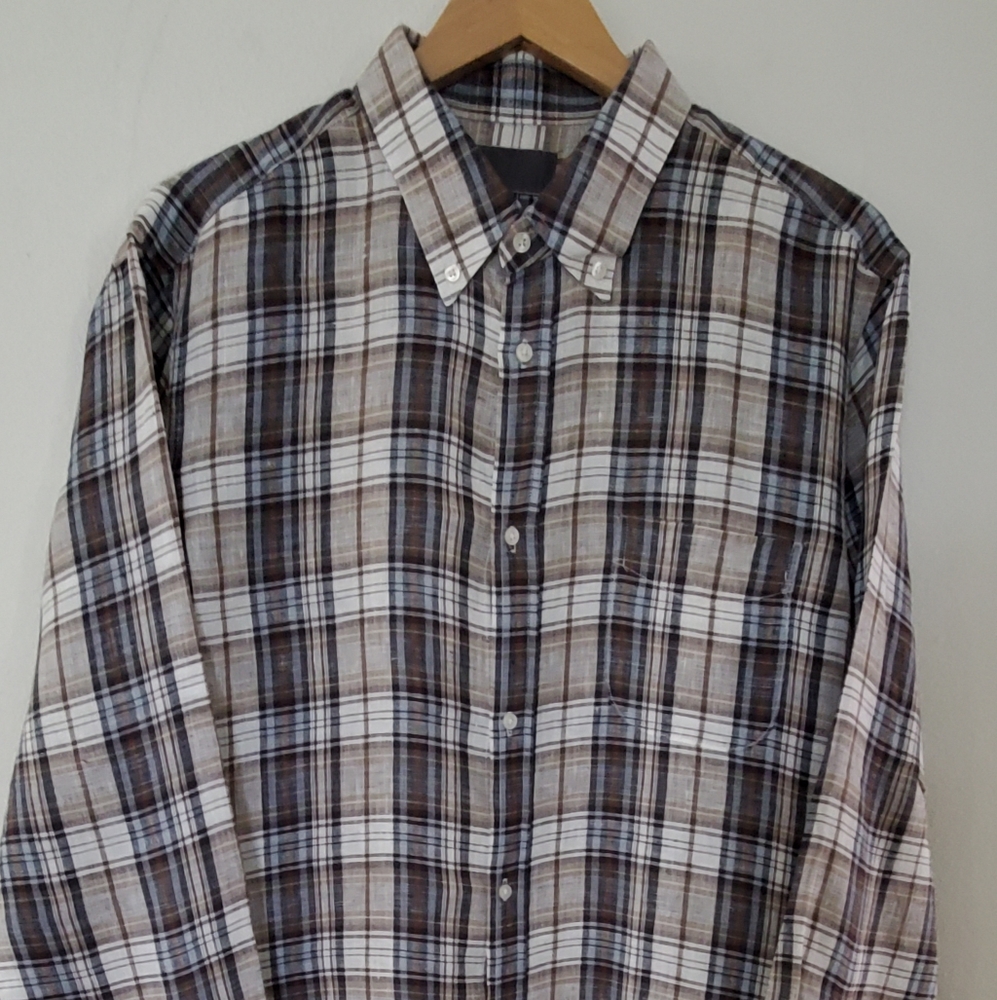 Vince Cumuto button down shirt
